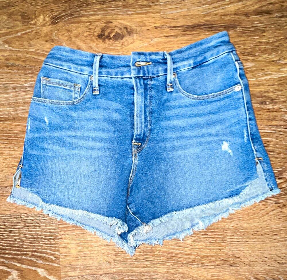 Good American Mid Rise Medium Wash Cut Off Denim Shorts 2/26 Raw Hem